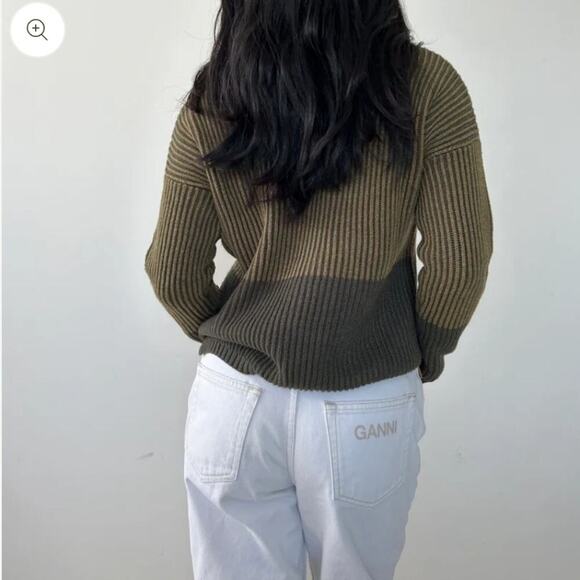 Max Studio Colorblock Crewneck Sweater Large NWT - Picture 4 of 9